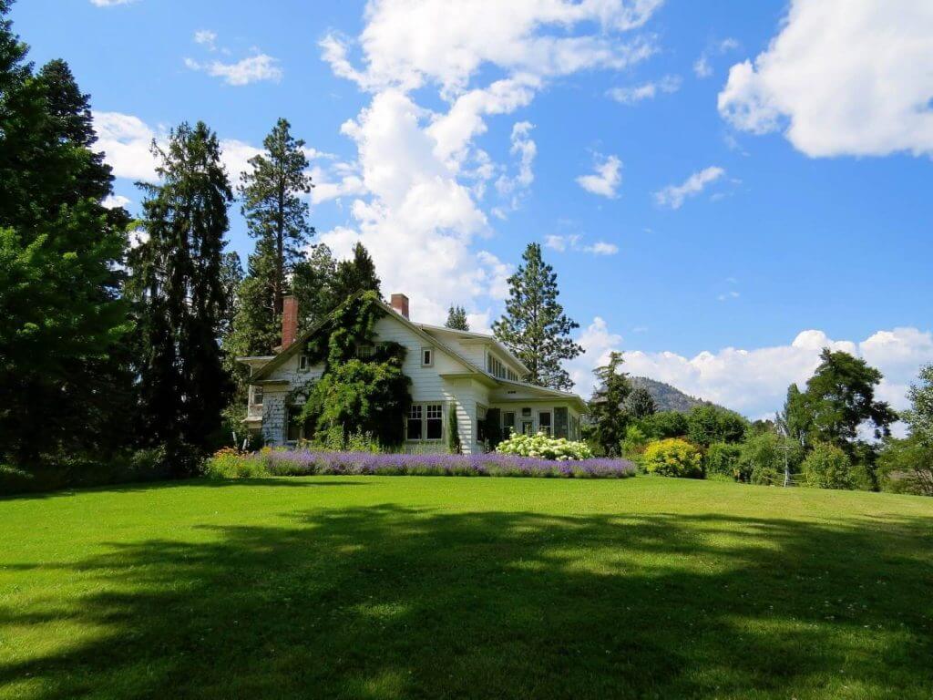 A nicely landscaped house to increase curb appeal and a buyers first impression of a house.