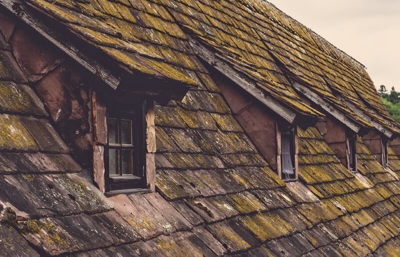 Warn roof on an old house