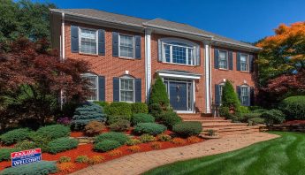 How a Local RE/MAX Agent Simplifies Your Move to Greater Philadelphia